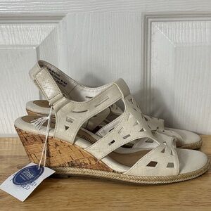 New NWT Croft & Barrow comfort ortholite cork heel wedge sandals bone size 6.5